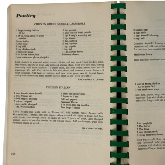 Little Bit Different! Cookbook St Johns Episcopal Church Moultrie GA 1975 - Picture 8 of 13